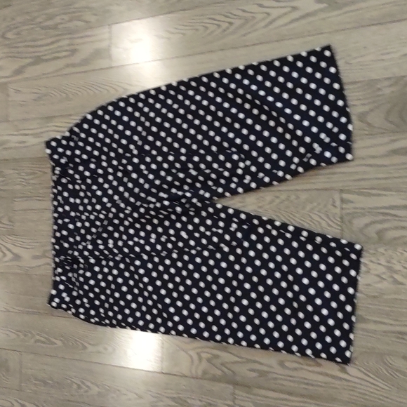 Beautiful polka dot pants by Soho appearal 🌼☘️ - Picture 4 of 12